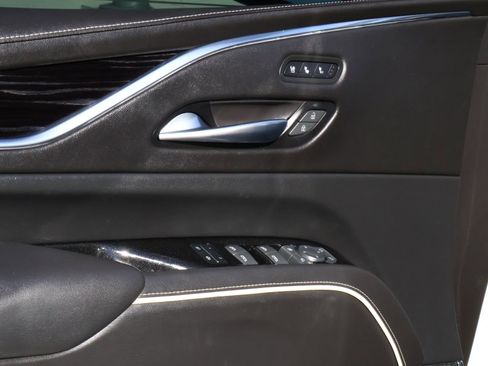 Used 2021 Cadillac Escalade Sport w/ Driver Assist Tech Package image 24