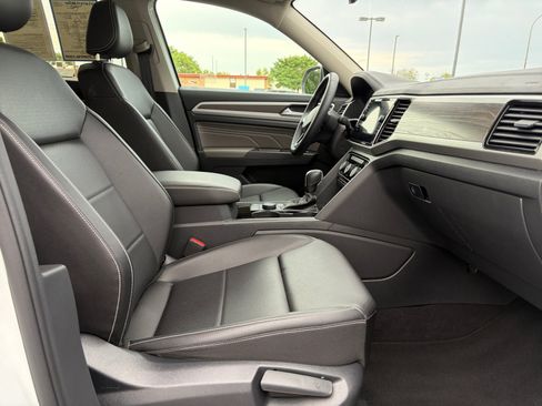 Used 2023 Volkswagen Atlas SE AWD/4WD image 19