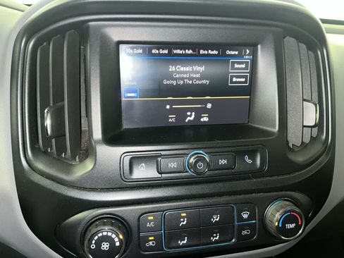 Used 2021 Chevrolet Colorado W/T w/ Custom Special Edition AWD/4WD image 18