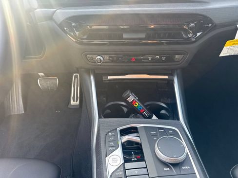 Used 2026 BMW 330i Sedan w/ M Sport Package RWD image 21