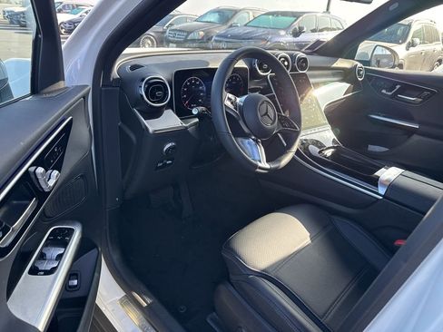 Certified 2026 Mercedes-Benz GLC 300 image 8