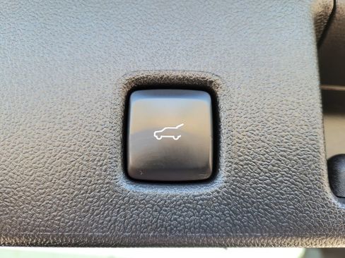 Used 2024 Ford Escape ST-Line w/ Tech Pack #1 AWD/4WD image 10