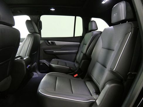 New 2026 Buick Enclave Sport Touring w/ Super Cruise Package image 12