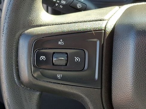 Used 2020 Chevrolet Silverado 1500 Custom w/ Custom Value Package image 22