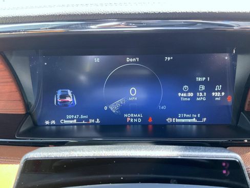 Certified 2024 Lincoln Navigator Reserve AWD/4WD image 12