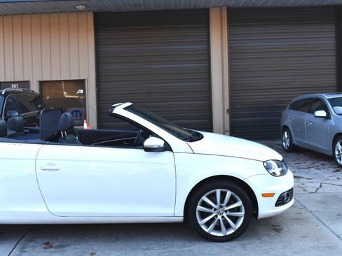 Used 2014 Volkswagen Eos Komfort image 25