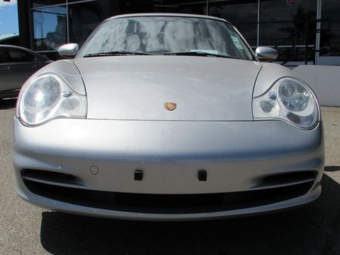 Used 2002 Porsche 911 Carrera RWD image 2