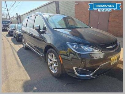 Used 2019 Chrysler Pacifica Limited