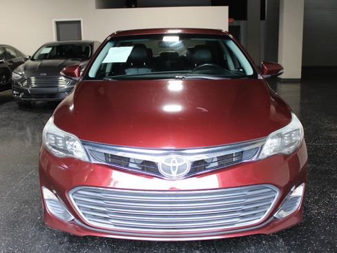 Used 2013 Toyota Avalon XLE FWD image 9