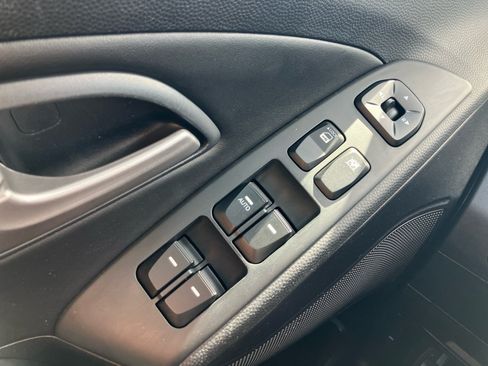 Used 2013 Hyundai Tucson GLS AWD/4WD image 36