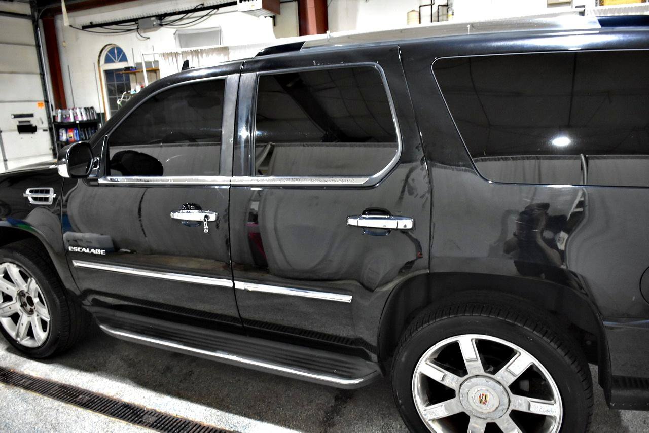 Used 2014 Cadillac Escalade Luxury RWD image 29