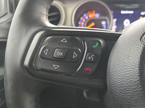 Used 2018 Jeep Wrangler Unlimited Sport S AWD/4WD image 35