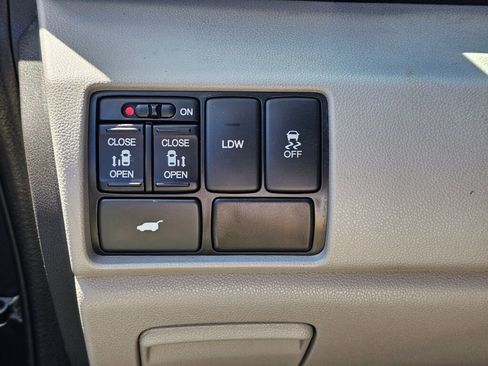 Used 2015 Honda Odyssey EX-L image 38