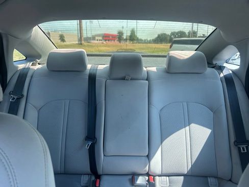 Used 2016 Hyundai Sonata SE FWD image 26