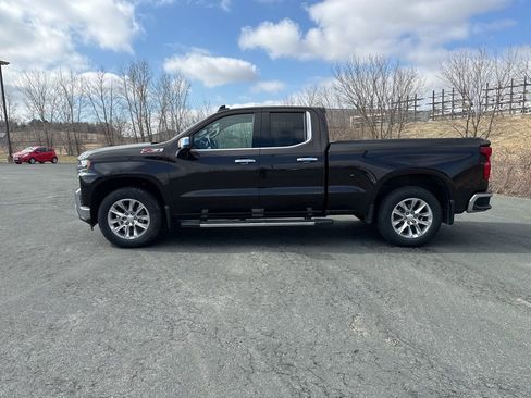 Used 2019 Chevrolet Silverado 1500 LTZ w/ LTZ Plus Package image 4