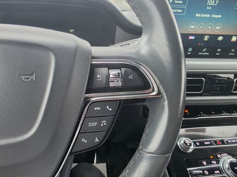 Used 2023 Lincoln Nautilus Reserve AWD/4WD image 16