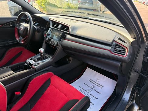 Used 2017 Honda Civic Type R image 13