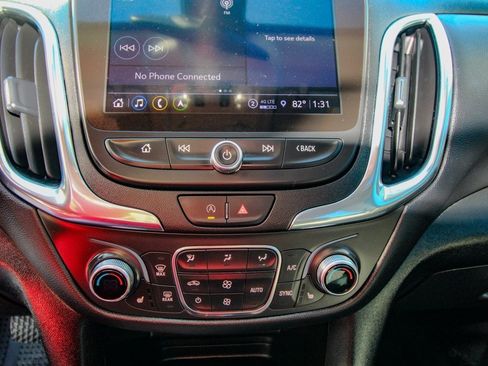 Used 2022 Chevrolet Equinox LT image 27