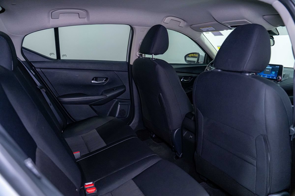 Used 2023 Nissan Sentra SV FWD image 17
