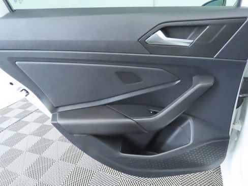 Used 2019 Volkswagen Jetta S image 26