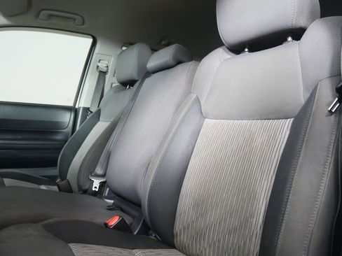 Used 2017 Toyota Tundra SR5 image 11
