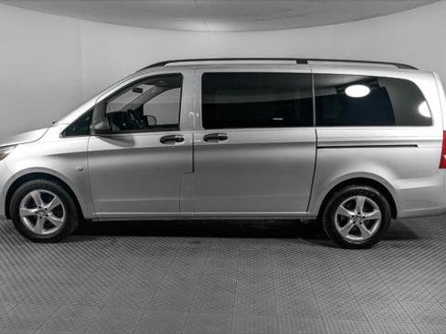 Used 2016 Mercedes-Benz Metris Passenger w/ Premium Appearance Package image 3