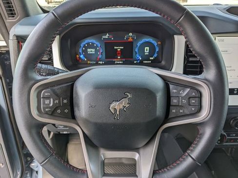 Used 2025 Ford Bronco Heritage Edition image 32