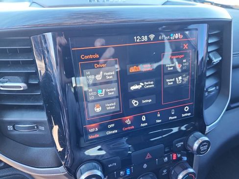 Used 2020 RAM 1500 Laramie image 22