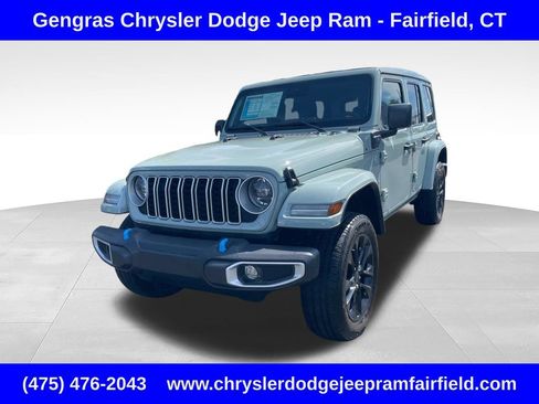Used 2024 Jeep Wrangler Unlimited Sahara w/ Safety Group AWD/4WD image 3