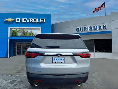 Used 2022 Chevrolet Traverse LS image 4