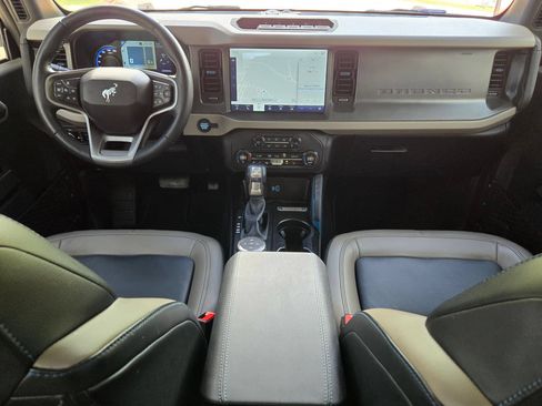 Used 2024 Ford Bronco Wildtrak AWD/4WD image 16
