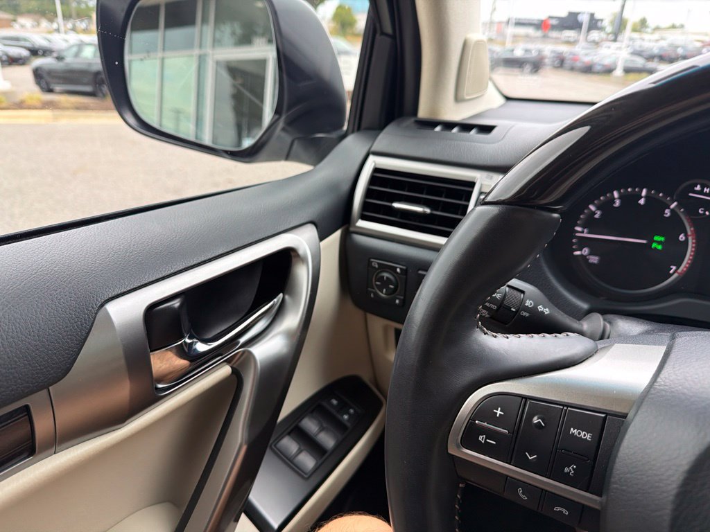 Used 2023 Lexus GX 460 Premium AWD/4WD image 21