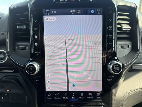 Used 2024 RAM 2500 Limited image 22