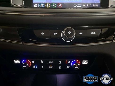 Used 2024 Buick Enclave Premium image 55