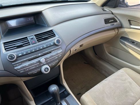 Used 2010 Honda Accord LX-P image 16