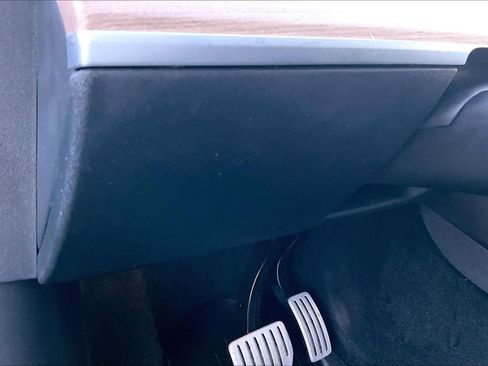 Used 2023 Tesla Model Y Performance image 31