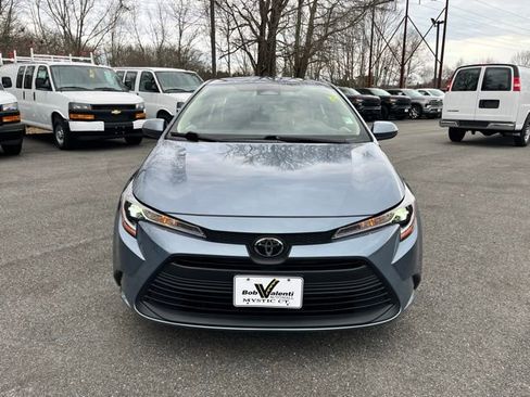 Used 2024 Toyota Corolla LE image 3