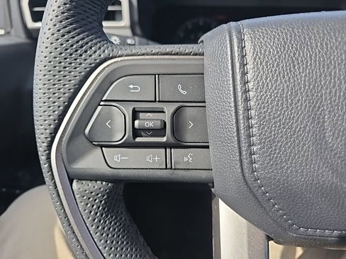 Used 2026 Toyota Tacoma TRD Off-Road image 12