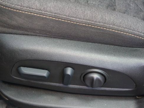 Used 2022 Chevrolet Equinox LT image 19