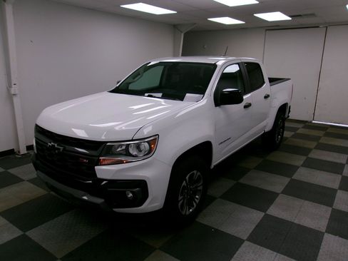 Used 2022 Chevrolet Colorado Z71 AWD/4WD image 1