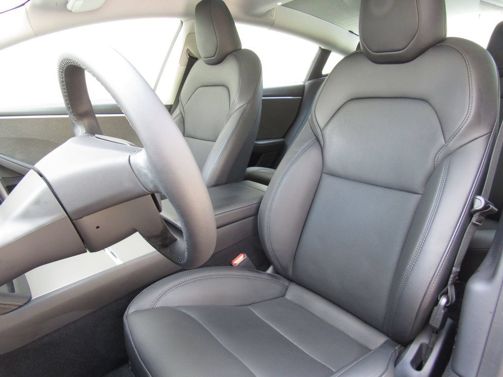 Used 2024 Tesla Model 3 Standard Range RWD image 10