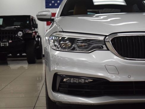 Used 2018 BMW 540i image 9