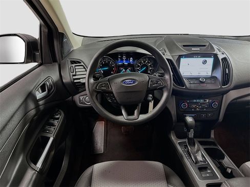 Used 2017 Ford Escape SE w/ Equipment Group 201A image 22