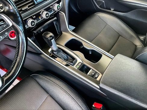 Used 2019 Honda Accord Sport image 15