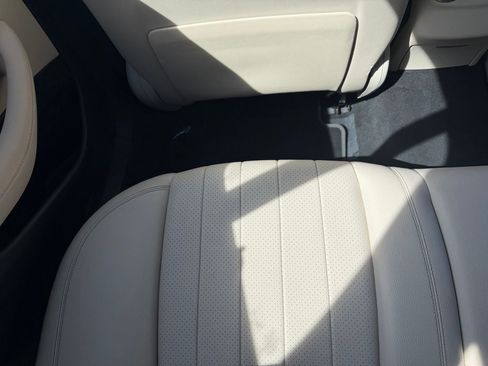 Used 2019 Mercedes-Benz E 450 4MATIC Wagon image 21