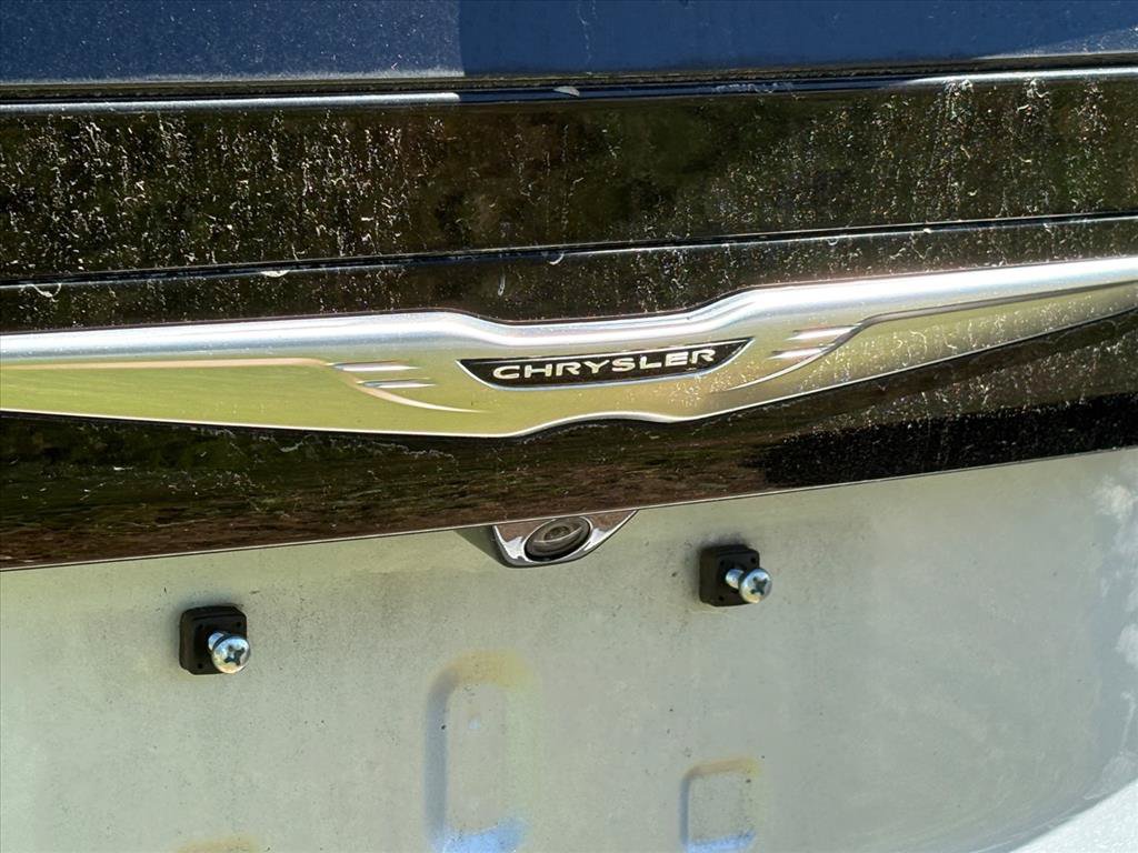 Used 2023 Chrysler Voyager LX FWD image 10