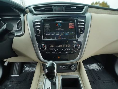 Used 2024 Nissan Murano SV image 29