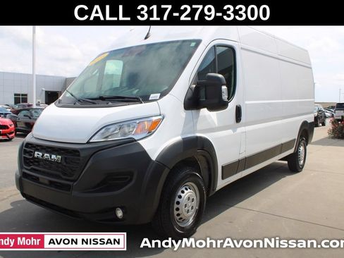 Used 2025 RAM ProMaster 2500 w/ Convenience Group FWD image 3