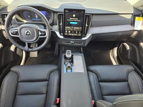 New 2026 Volvo XC90 T8 Ultra w/ Protection Package Premier AWD/4WD image 19