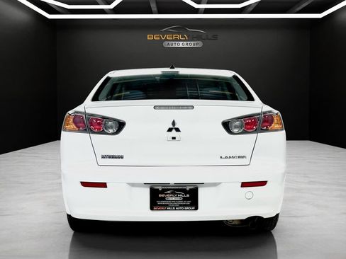 Used 2017 Mitsubishi Lancer ES FWD image 4
